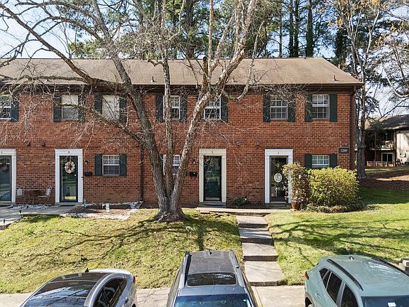 3rd image of 1209 Manassas Ct APT C