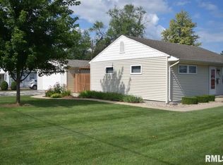 834 Freedman St, Jacksonville, IL 62650