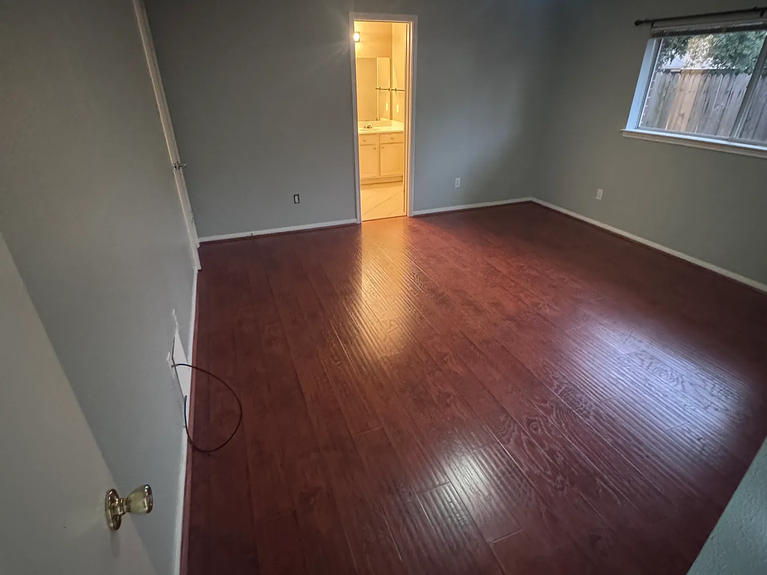 3 bed, 1519 sqft, $1,990 — Photo 2