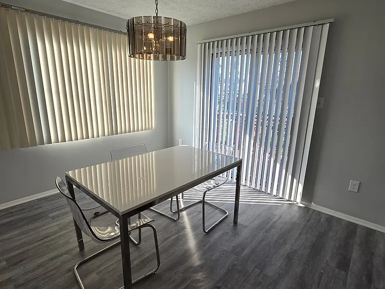 306 Holly Manor Rd — Photo 3
