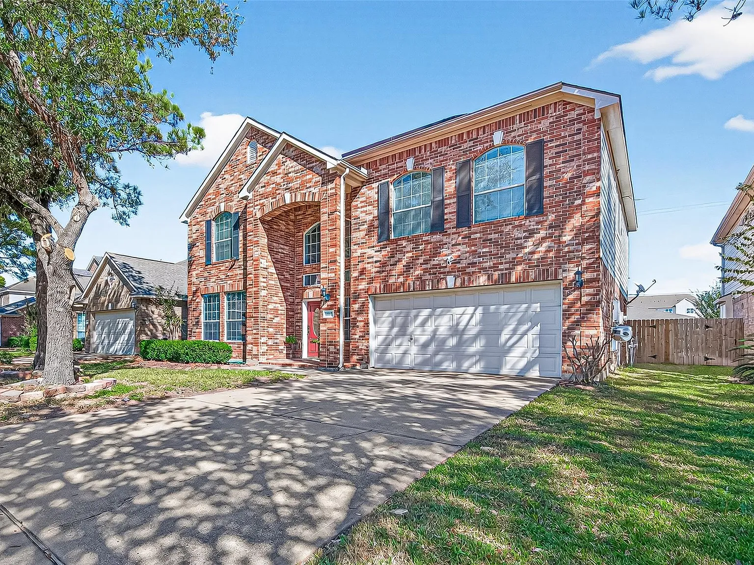 4 bed, 2.5 bath, 2635 sqft, $2,700 — Photo 3