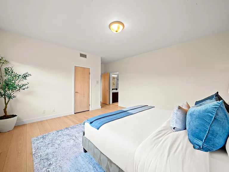 6410 Sea Cove Dr — Photo 45