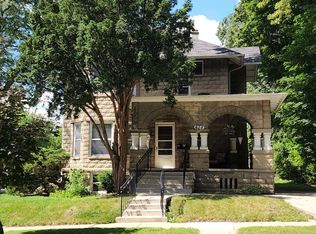 438 S 3rd St #2, Dundee, IL 60118