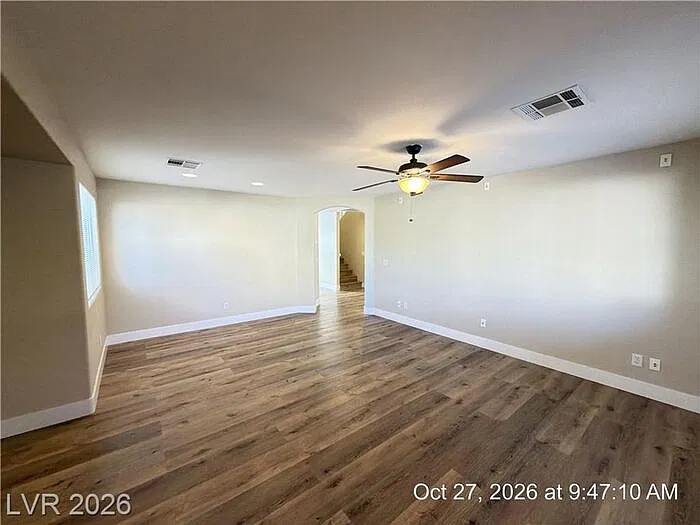 3 bed, 2.5 bath, 1478 sqft, $1,987 — Photo 3