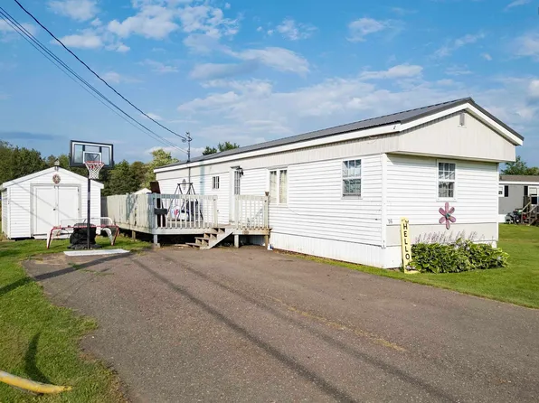 16 Lorne Cres, Amherst, NS B4H 4B7