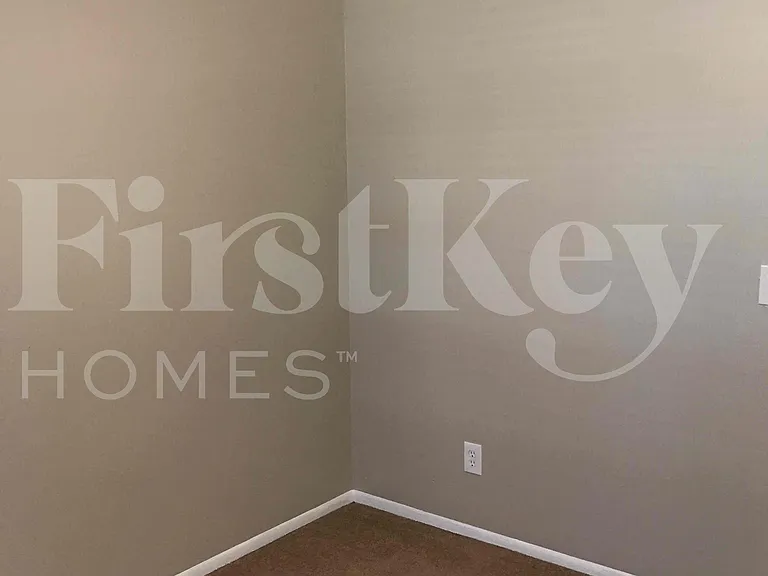 660 Flagler Dr — Photo 18