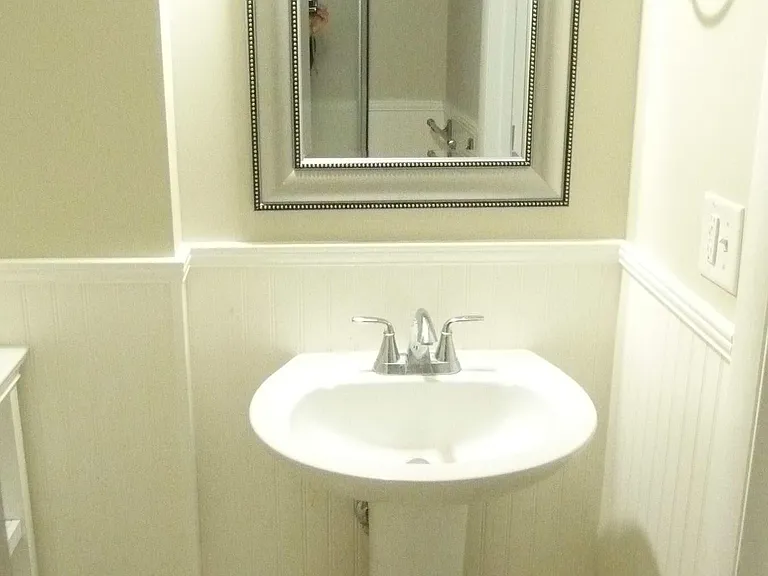 1860 Robalo Dr #105A — Photo 7