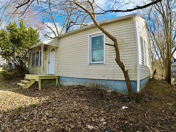2nd image of 336 Sheridan Ave