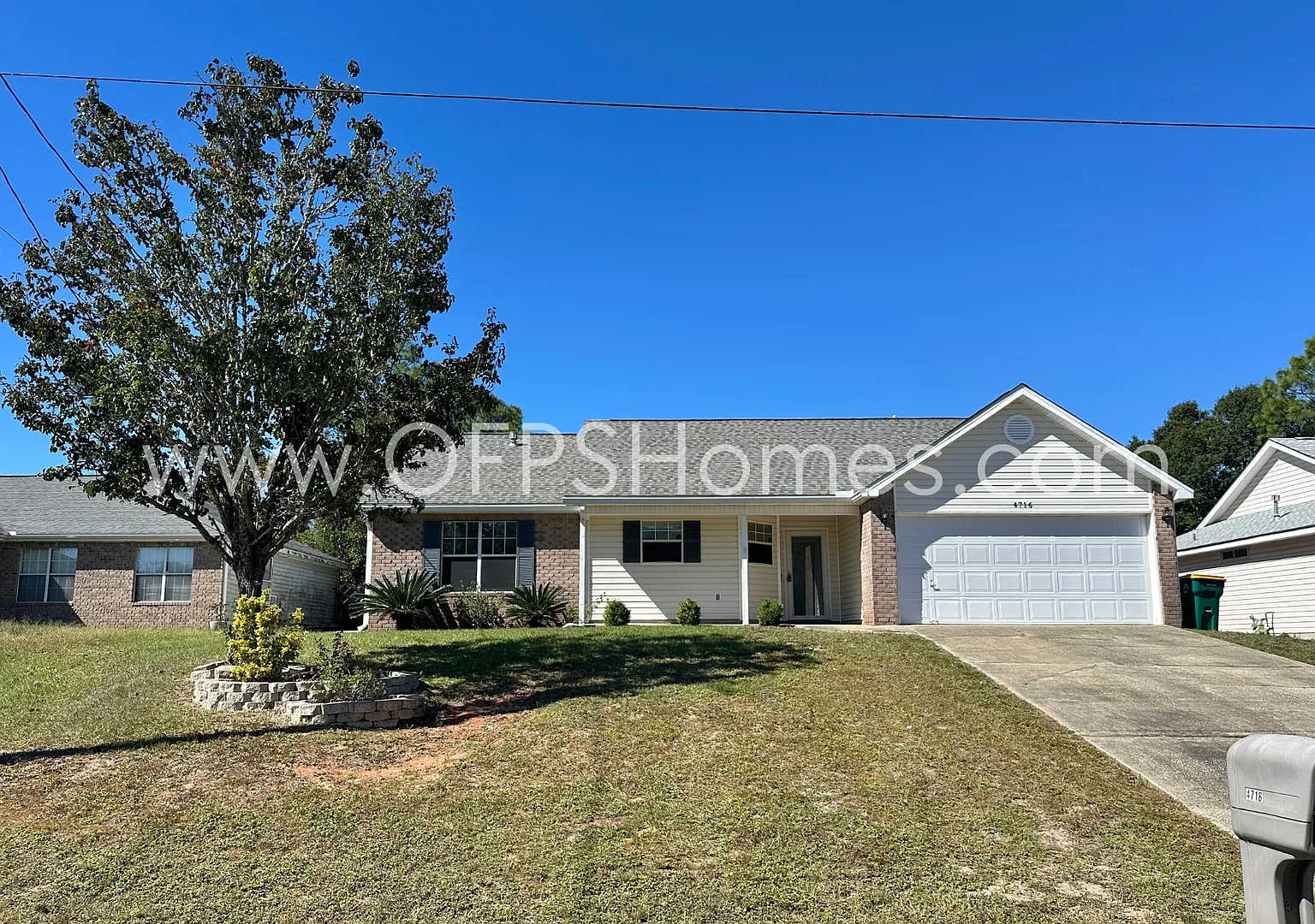 3/2 South Crestview Home! — Photo 3
