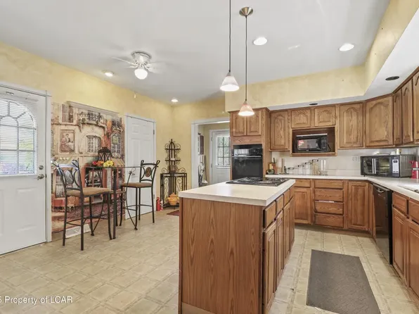 520 Donnelly St, Duryea, PA 18642