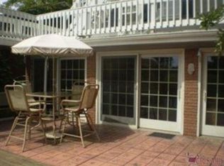 4121 State Park Dr, Akron, OH 44319