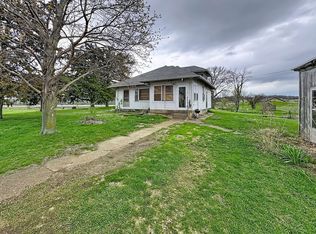12694 Meredosia Rd, Albany, IL