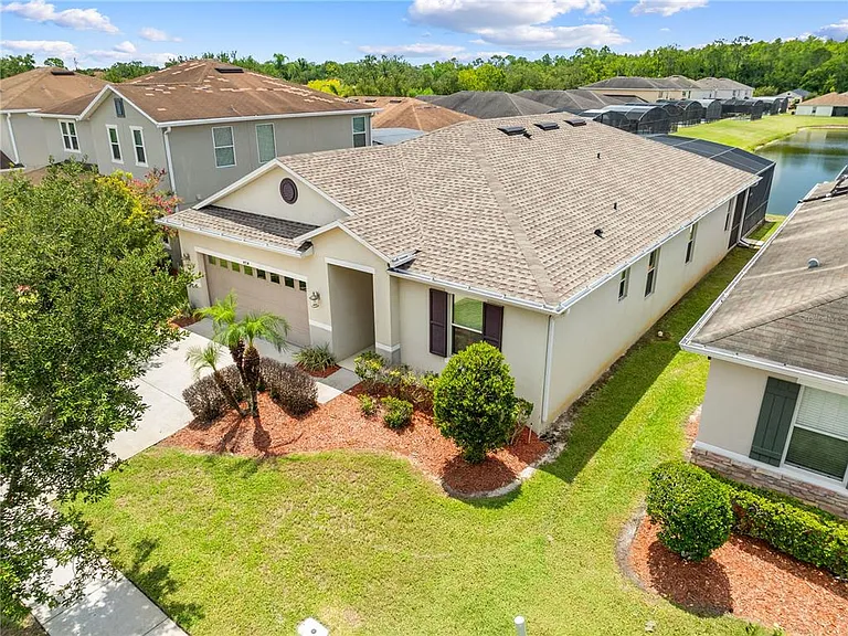 4704 Ruby Red Ln — Photo 3