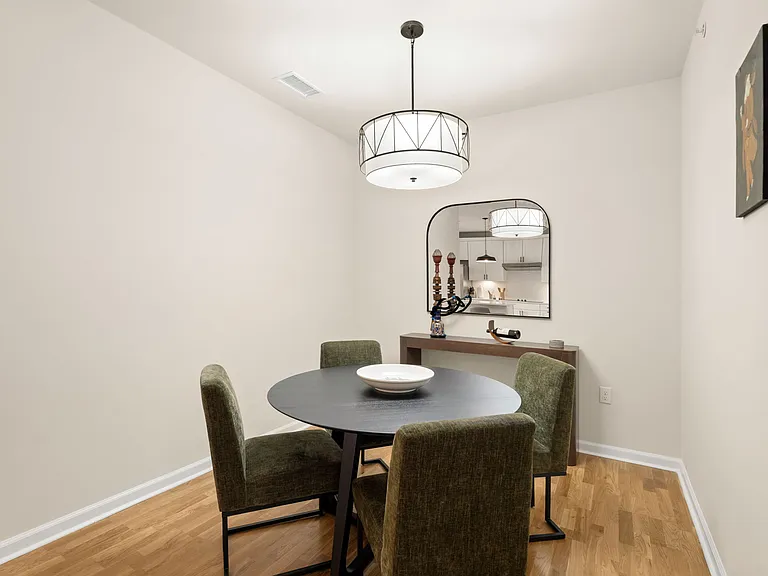 4 Stratton Dr #408 — Photo 5