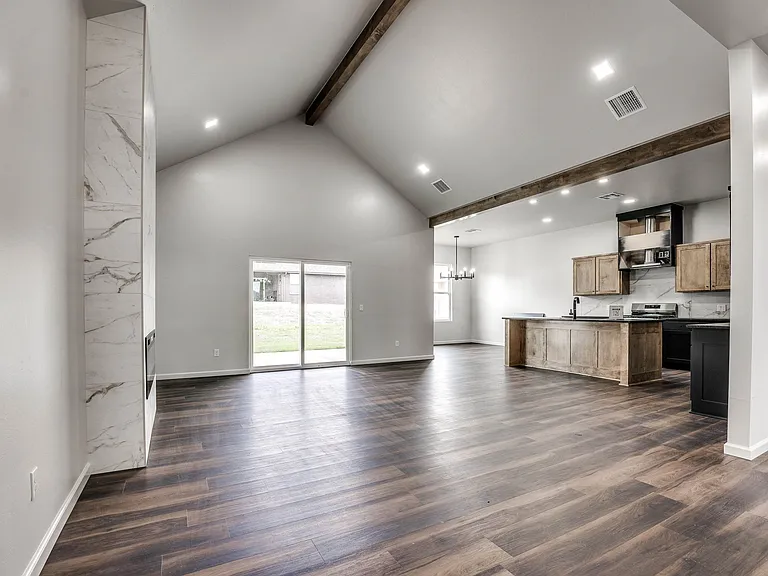 14301 Village Trl — Photo 9