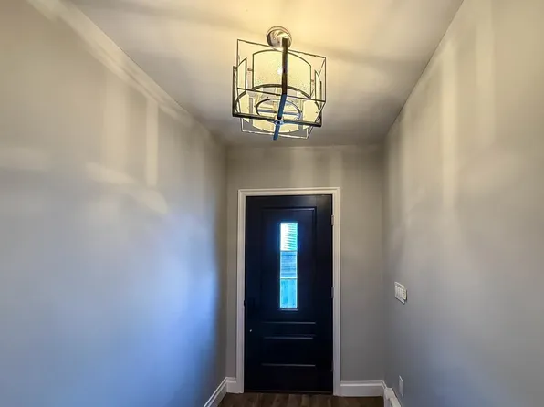 195 Hutton Street image 23 of 26