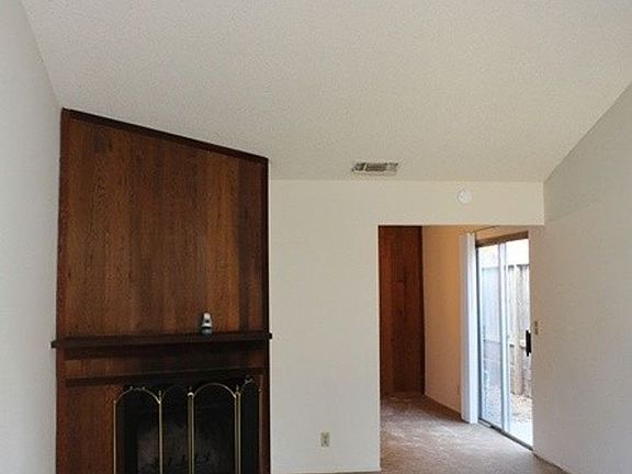 3rd image of 5448 E Knoll Dr