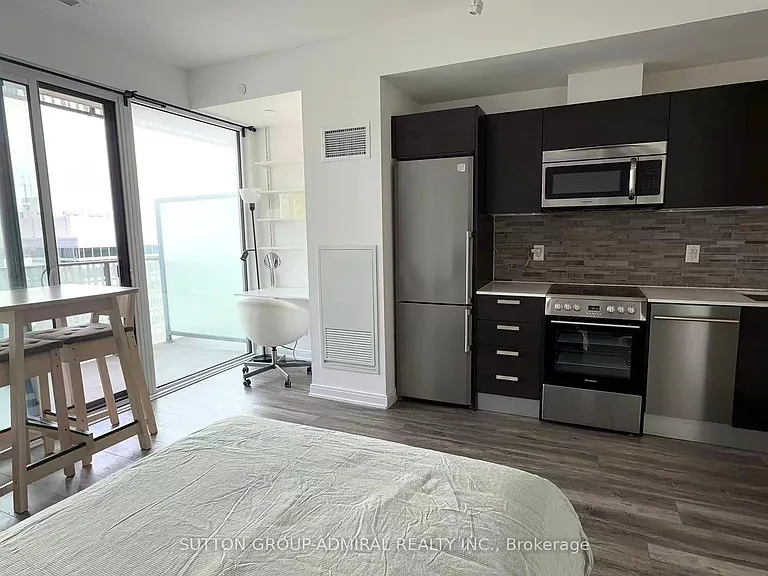 42 Charles St E #1908 — Photo 25