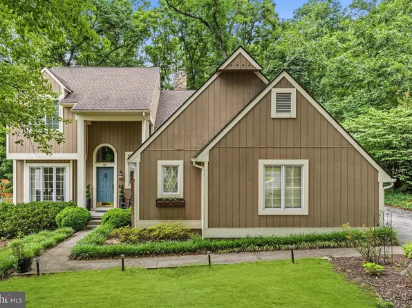 87 Twin Lakes Dr, Gettysburg, PA 17325