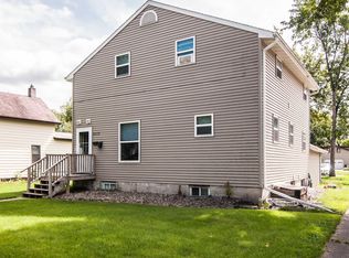 1423 8th Ave N APT B, Grand Forks, ND 58203