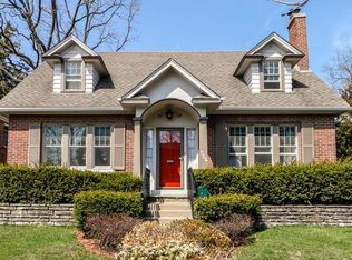 564 Ryan Pl, Lake Forest, IL 60045