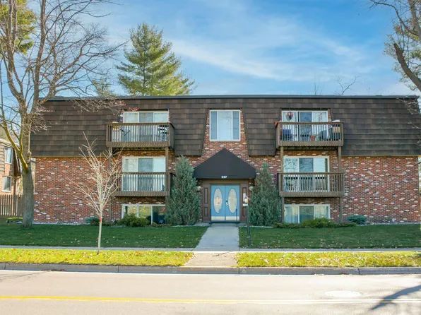 227 Fair St APT 11, Traverse City, MI 49686