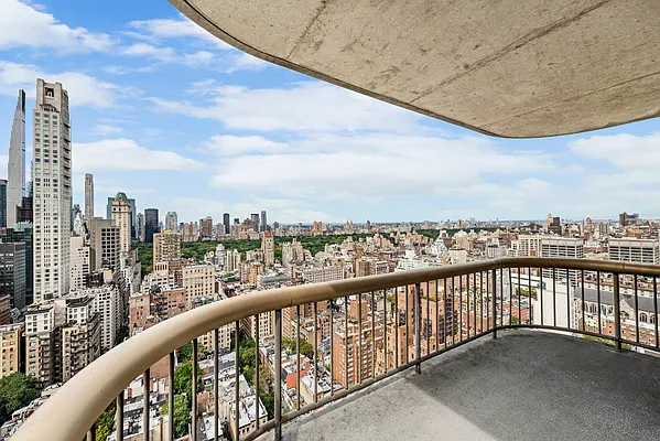 Sold by SERHANT. | media 15