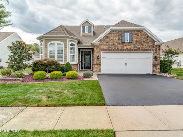 58 E Bosworth Boulevard, Farmingdale, NJ 07727