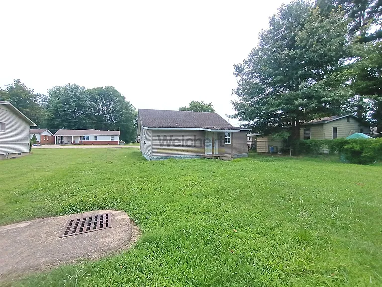 1507 W Emerson St — Photo 2