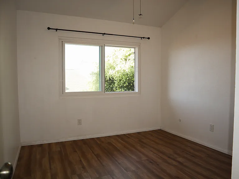 Upstairs Bedroom #1