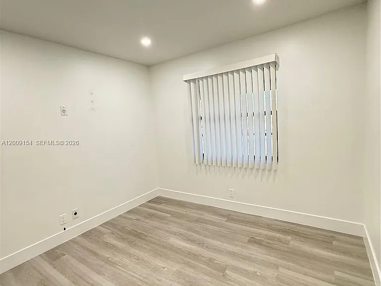 10016 Winding Lake Rd #202 — Photo 16