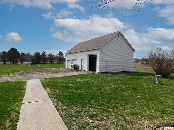 5th image of 130 Barrington Ln