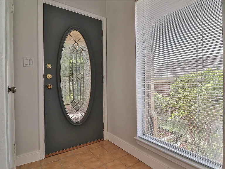 10910 Scenic Dr — Photo 8