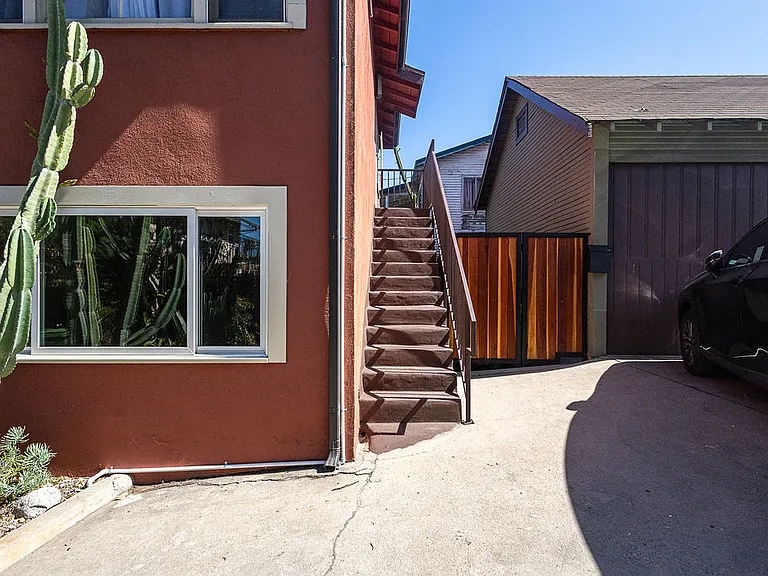 1310 Warren St #1310 — Photo 19