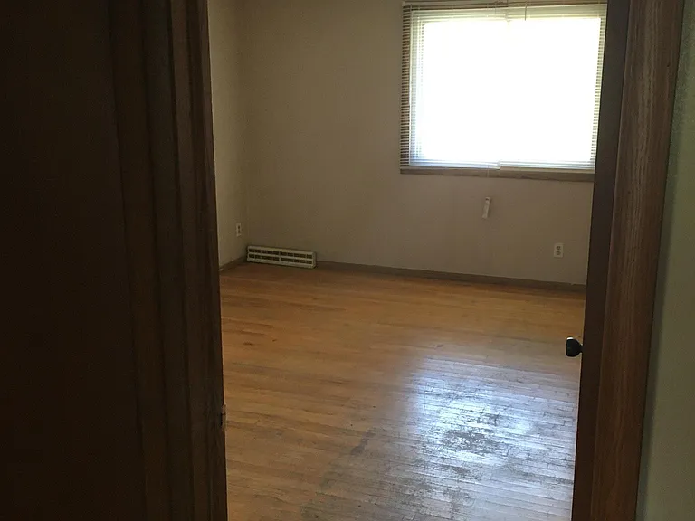 1420 Willow Ln — Photo 7