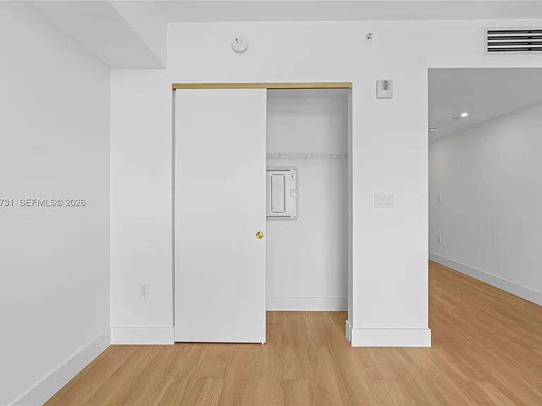 90 NE 32nd St #918 — Photo 17