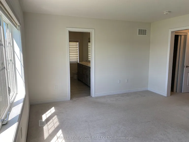 2 Cahill Dr — Photo 32