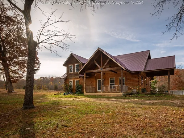 258 Brogan Ln, Apple Grove, WV 25502