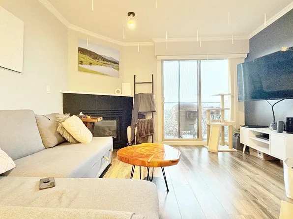 210 Carnarvon St #307, New Westminster, BC V3L 1B8