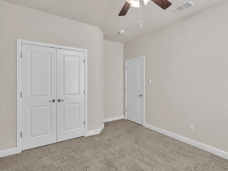2336 Shorthorn Dr — Photo 9