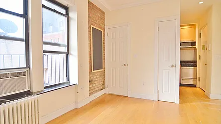 Rented by Park Property Advisors