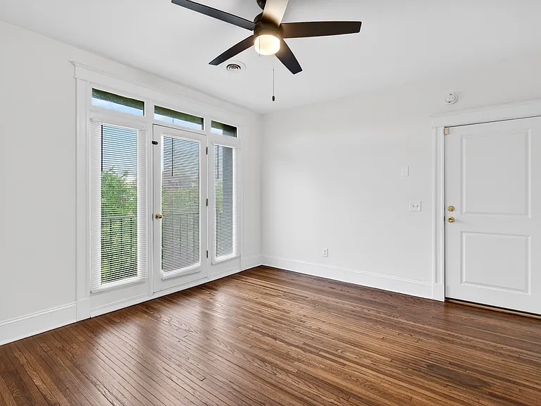 5744 Pershing Ave #1W — Photo 10