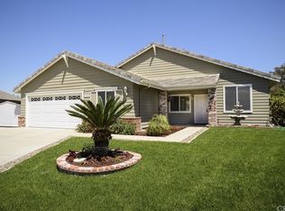 929 Cowhide Dr, Corona, CA 92882