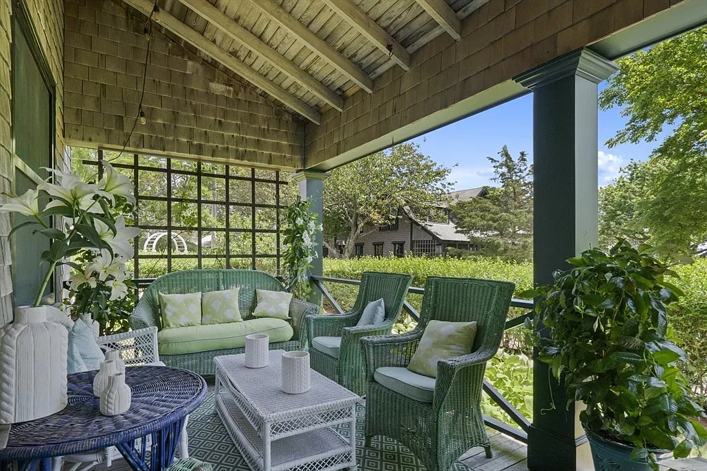 4 bed, 5.0 bath, 2422 sqft, $15,000 — Photo 3