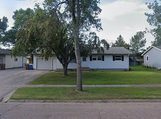 340 20th St SW, Huron, SD 57350