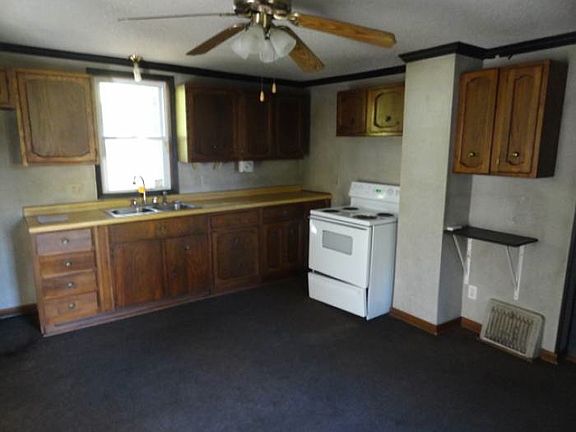 4th image of 1302 Livingston Ave