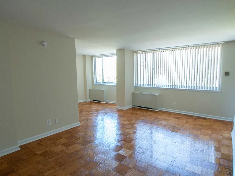 2112 New Hampshire Avenue — Photo 46