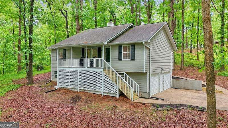 1st image of 219 Oak Forest Dr
