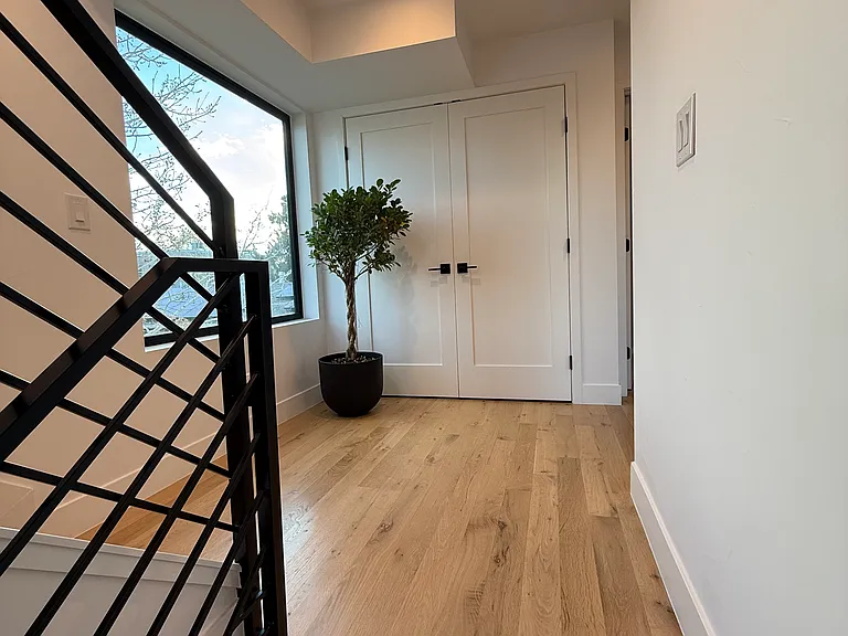 1406 Zenobia St — Photo 9