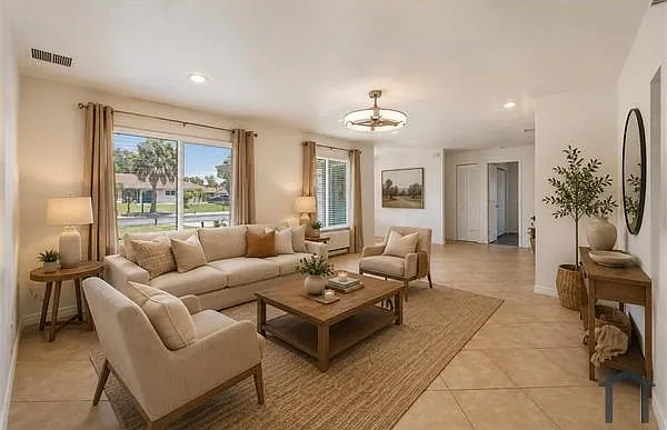 4404 Meadow Creek Cir — Photo 1